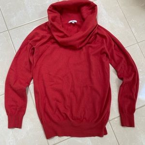 Cap cowlneck sweater